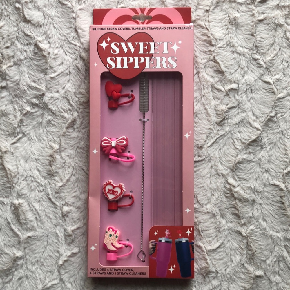 Sweet Sippers Valentines Silicone Straw Covers & Straws